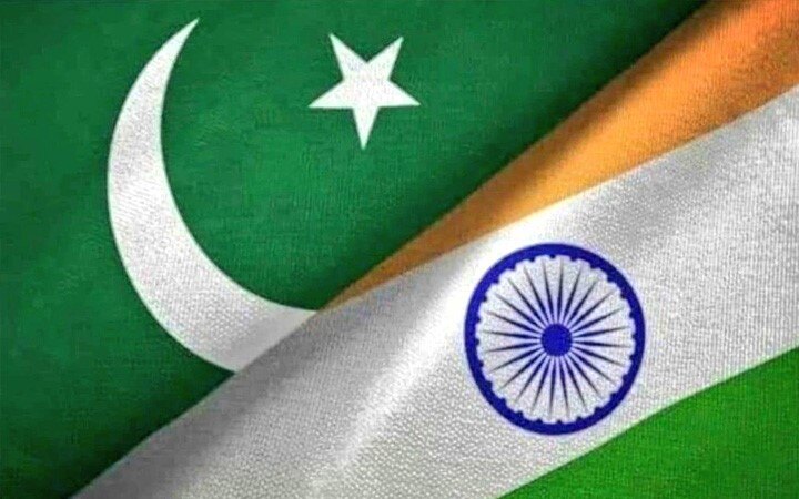 'We must fight this global challenge together': Pak PM extends support to India amid COVID-19 surge