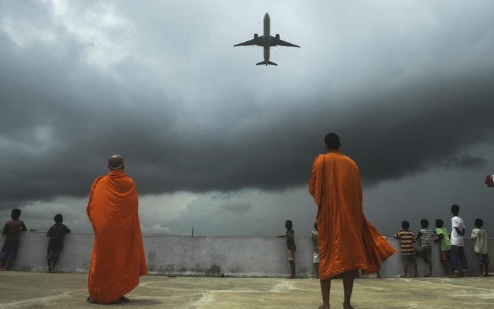 India travel ban lifts as New Zealanders stuck there plead for help to get them home