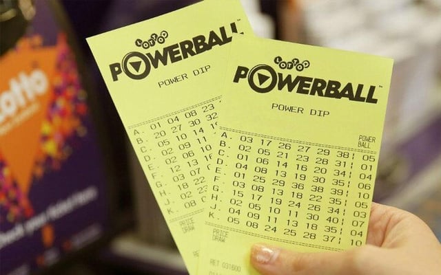 Auckland Couple Cry Tears Of Joy After Winning $17 Million With Powerball