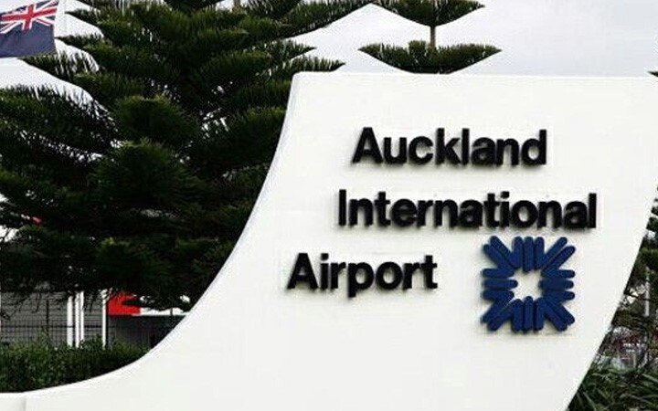 Number of arrivals, departures across NZ dips