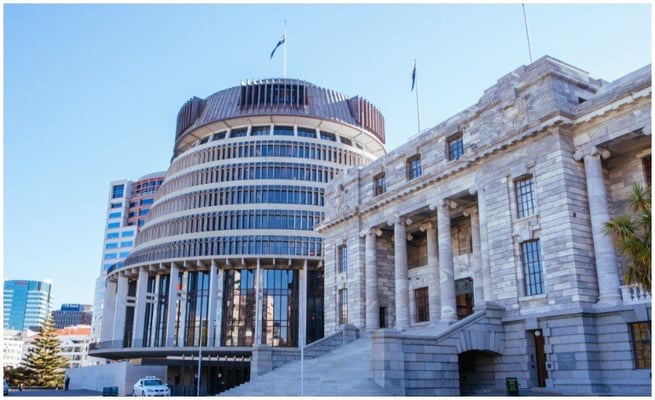Minister rejects mandatory worker vaccines for wider New Zealand