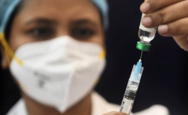 India administers over 10 million vaccines in a day for first time