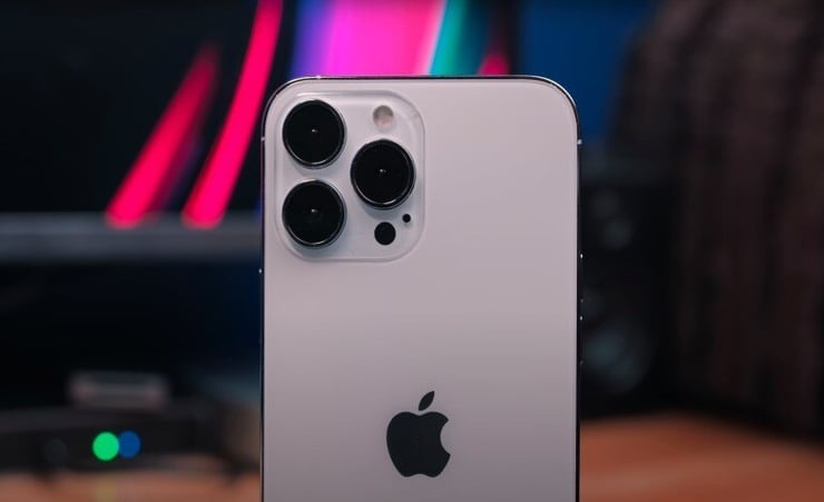 iPhone 13 could have satellite connectivity