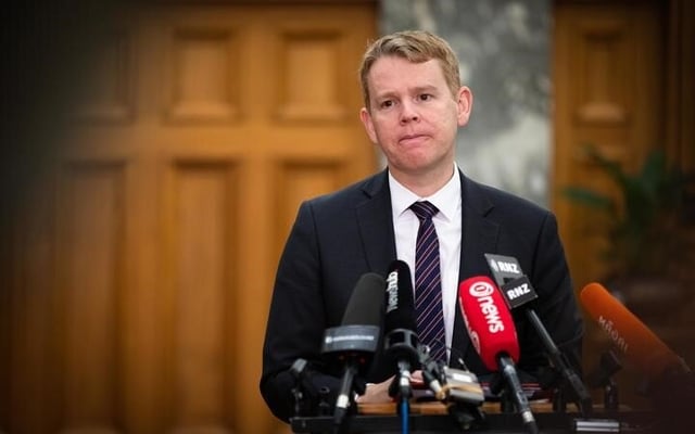 More MIQ capacity for travellers and community cases 'within weeks' - Hipkins