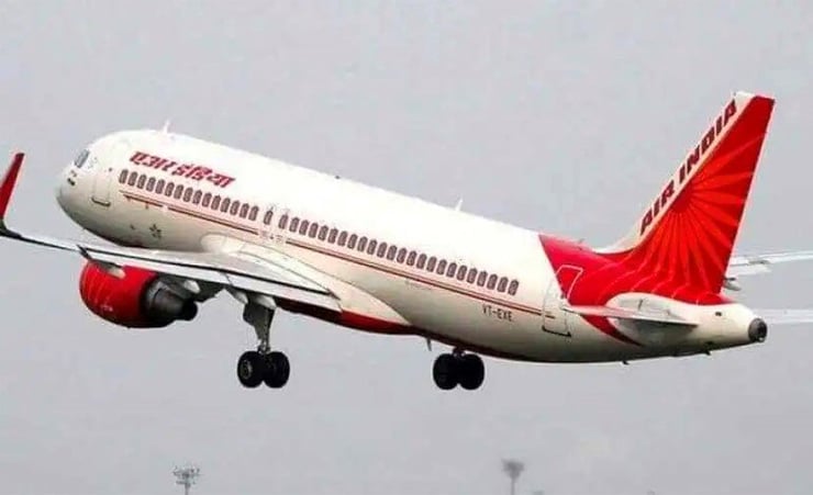 Amid Omicron variant threat, India issues new guidelines for international travellers