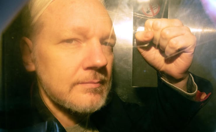 Julian Assange can be extradited to the US, court rules
