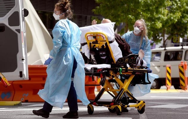 Victoria Covid-19 hospitalisations reach all-time high, 'extreme demand' causes ambulance delays