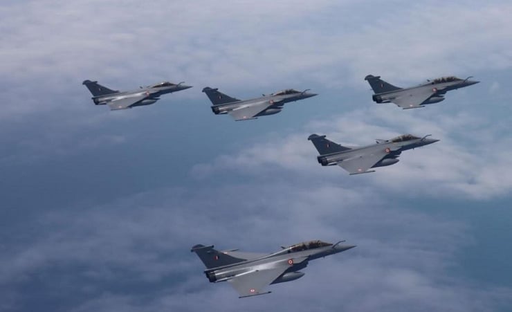 75 aircraft including 5 Rafale to feature in 'grandest flypast ever' during R-Day celebrations