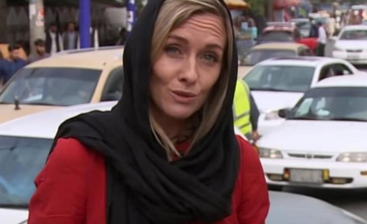 Pregnant NZ journalist Charlotte Bellis asked to reapply for MIQ under different category