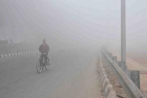 Fog affects flights in India