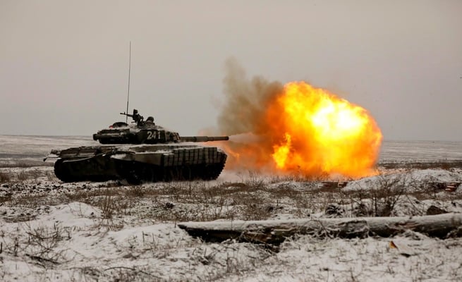 'What we don't want is World War III' - Clark on Ukraine