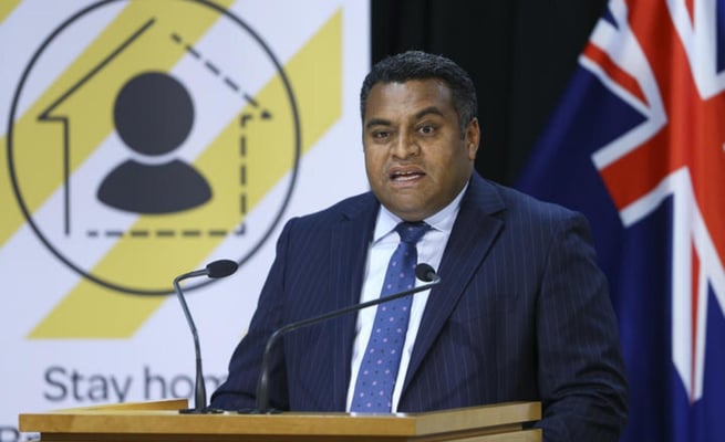 Visas for Ukrainian New Zealanders' families, as government increases aid