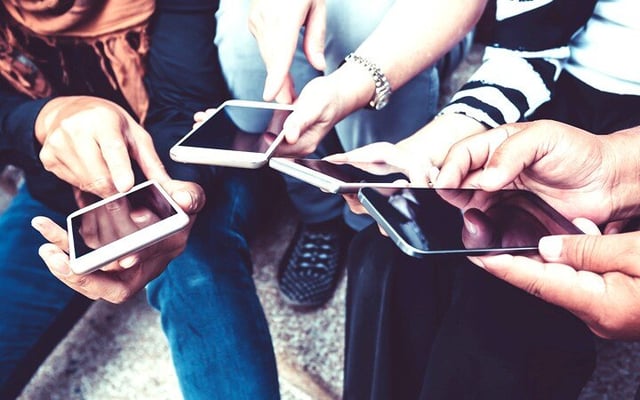 Mobile phone exports from India to touch $5.5 billion