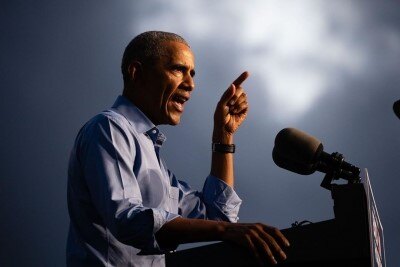 Social media 'designed' to weaken democracies: Obama