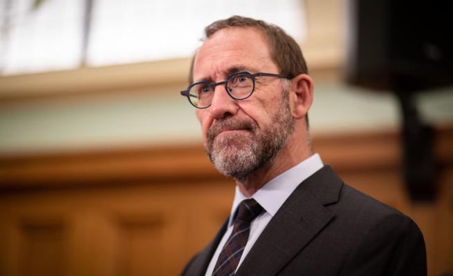 Health Minister Andrew Little announces hospital waiting list response