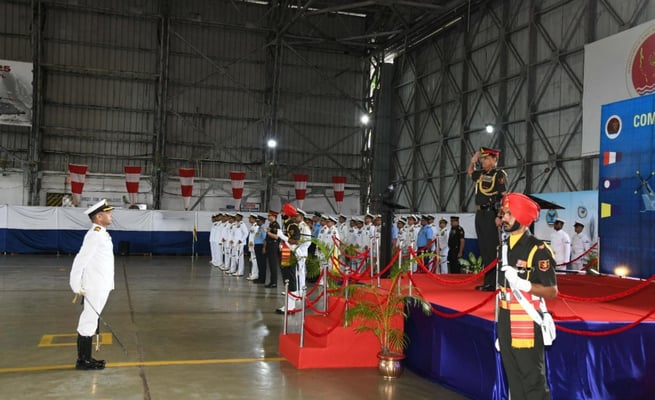 Indian Navy commissions INAS 325 aircraft