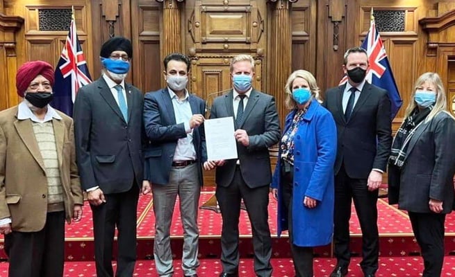 Parliament to hear plea on migrants stranded overseas