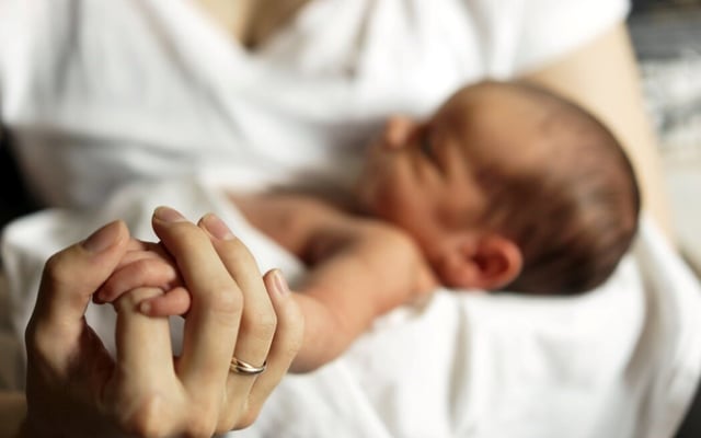 Midwives taking Ministry of Health to court over pay, support