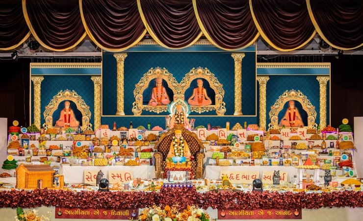 1000 food items offered at Annakut in Auckland