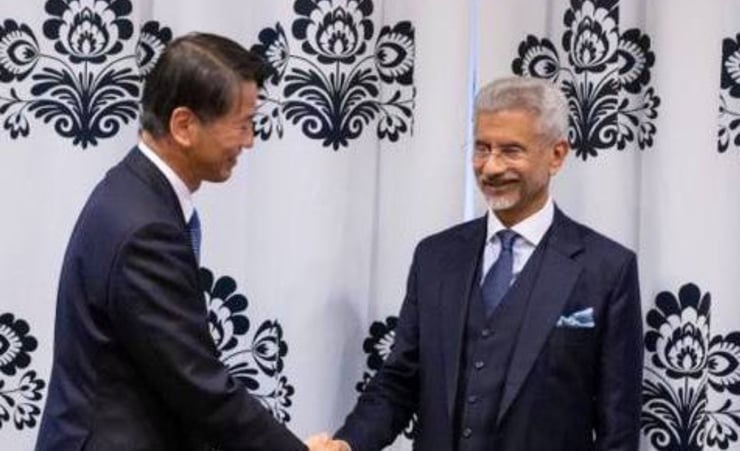 Jaishankar holds 
