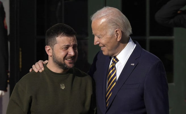 Zelensky in Washington seeks major US aid against Russia's invasion