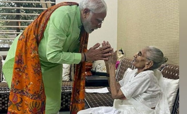 Prime Minister Modi bereaved: Mother passes away at 100
