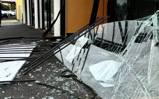 West Auckland tobacco store hit by ram raiding thieves