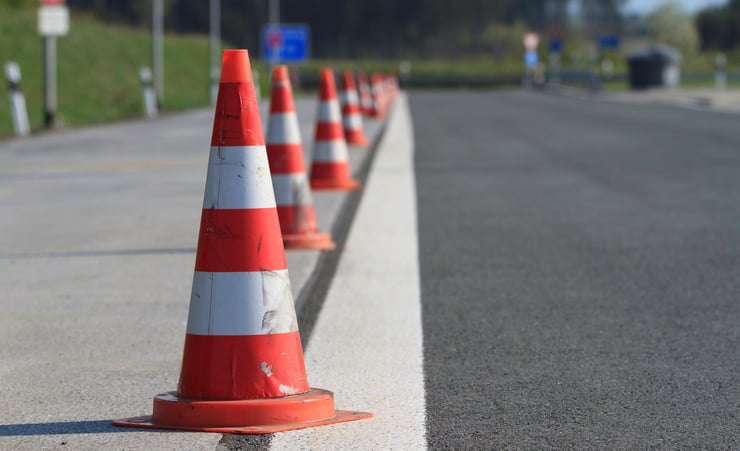 Auckland road cone use 'expensive, unnecessary' - mayor