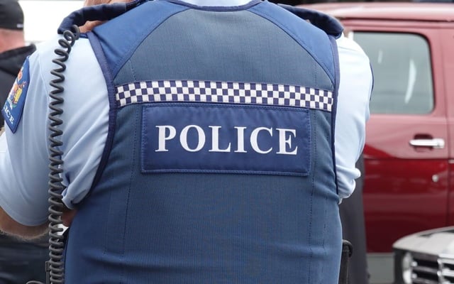 Police investigating St Lukes road rage shooting recover vehicle