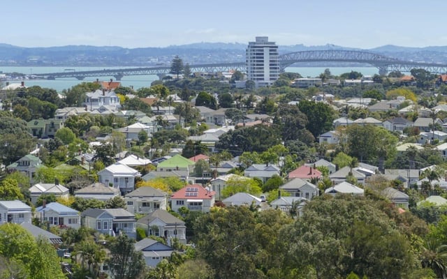 Loss-making property resales at seven-year high - Corelogic