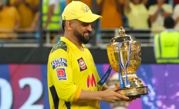 Jubilant fans chant 'Dhoni' 'Dhoni' as CSK registers historic 5th IPL title win against GT at Ahmedabad