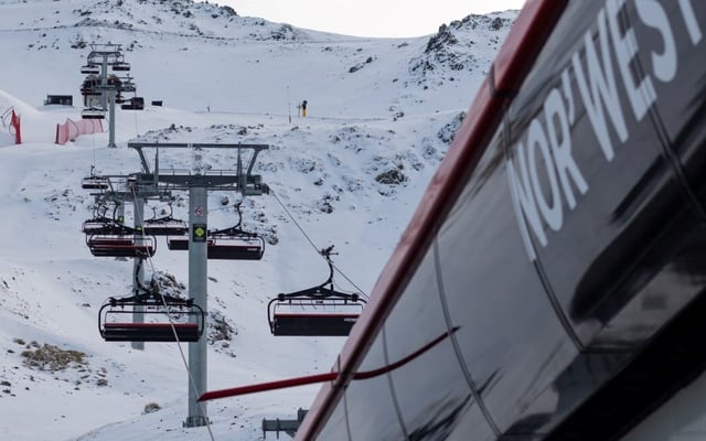 Mt Hutt opens lifts as ski season kicks off