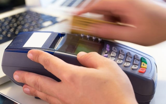 Eftpos plummets in popularity as newer forms of payment emerge
