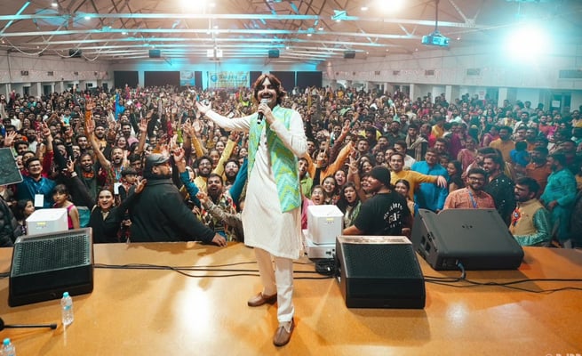 Gujarati music icon Aditya Gadhavi rocks Auckland