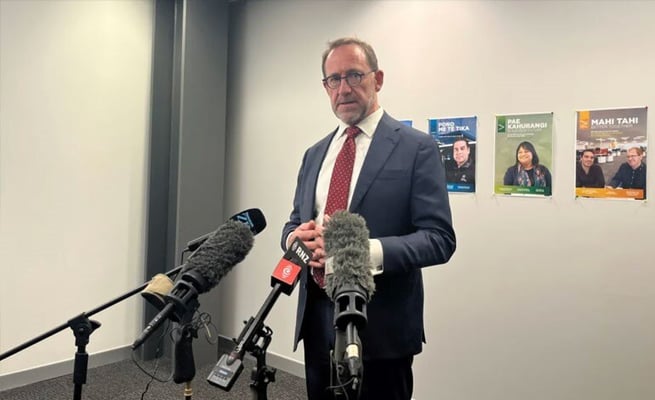 NZ govt warns migrant workers of employment scams amid Immigration review