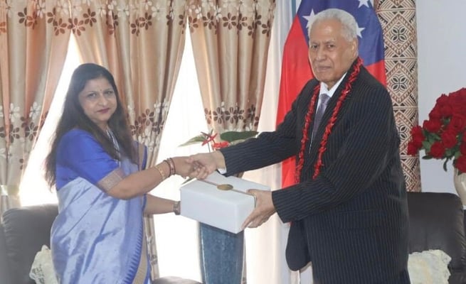 High Commissioner Neeta Bhushan presents credentials in Samoa