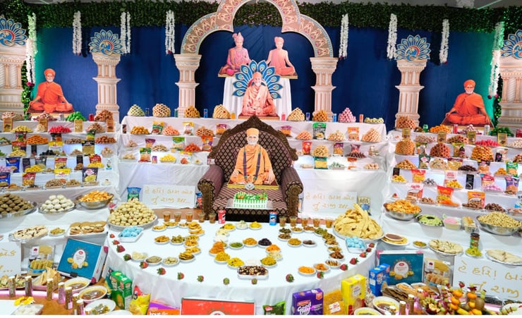 Divine blessings, culinary delights at Annakoot Mahotsav