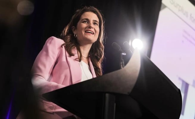 Willis vows to press on with tax cuts as government books worsen