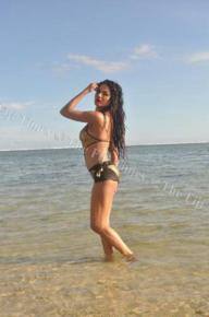 Fiji’s Beauty Wows Actress
