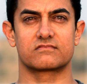 I cry very easily: Aamir