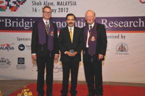 Top Textile Award for Kiwi Indian Scientist