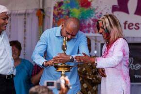 Auckland celebrates Holi