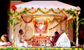 Hundreds mark Aradhana