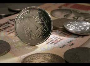 Indian Rupee in a freefall as Asian economy slides