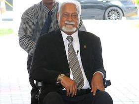 Karpal Singh dies in car crash
