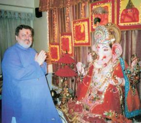 Bollywood celebs chorus Devaa Ho Devaa, Ganpati Devaa