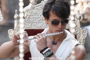 My father had 'X factor', I don't: Tiger Shroff