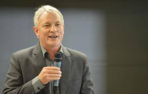 Goff Raises in Parliament Attacks on Ethnic Community