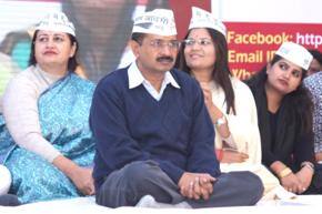 Would Modi announce full statehood for Delhi, asks Kejriwal