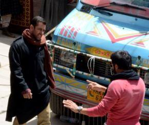 Salman Khan in Kashmir, resumes 'Bajrangi Bhaijaan' shoot
